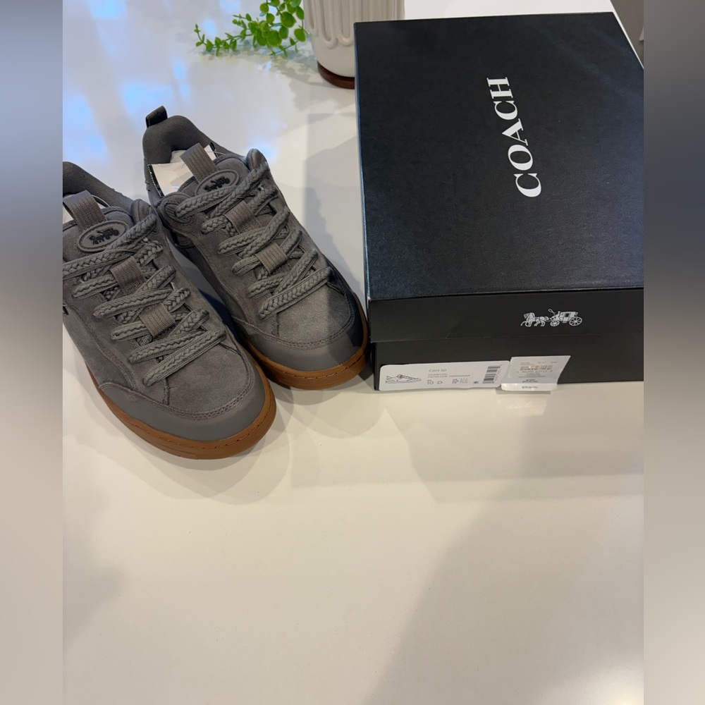 COACH Men's Gray Suede Low-Top Sneakers with Brown Gum Sole nwt size 43 10